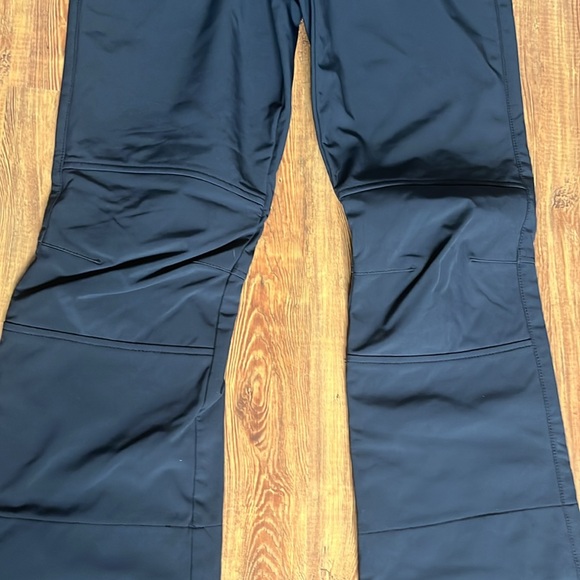 Roxy Snow Pant - Picture 4 of 8